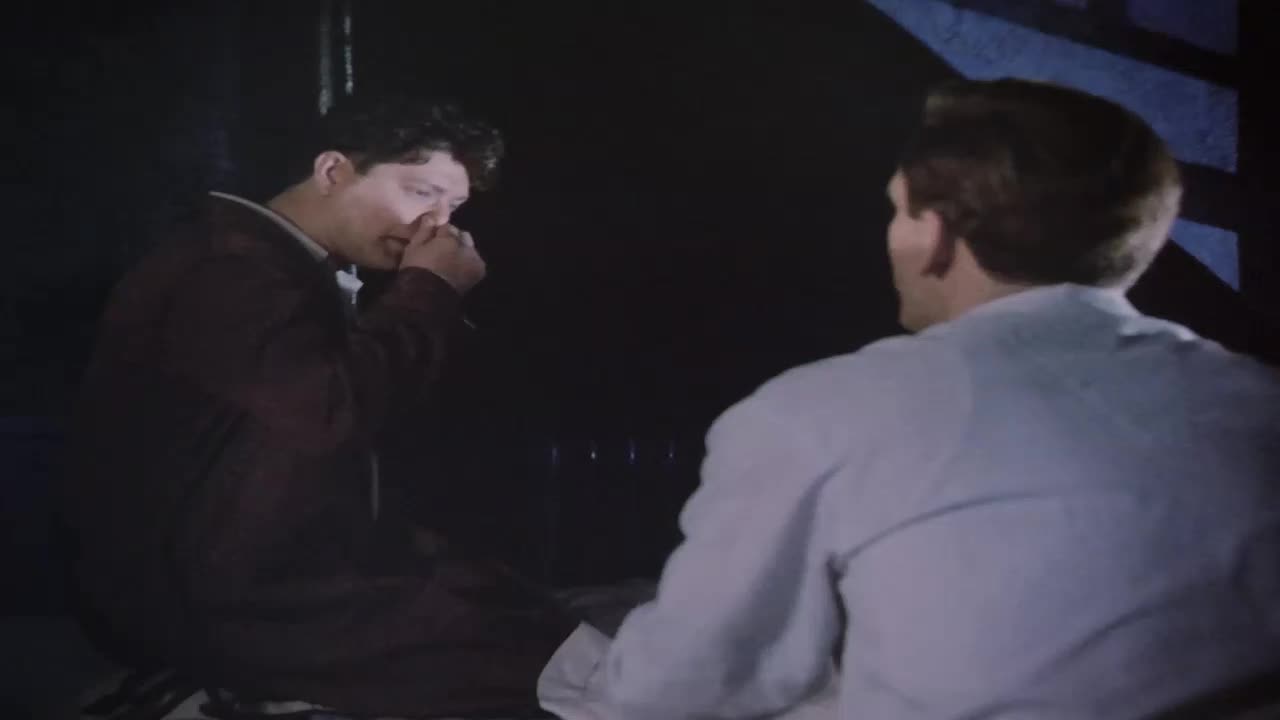Smrt obchodního cestujícího (Dustin Hoffman John Malkovich Stephen Lang 1985 Dráma 1080p ) Cz dabing mp4