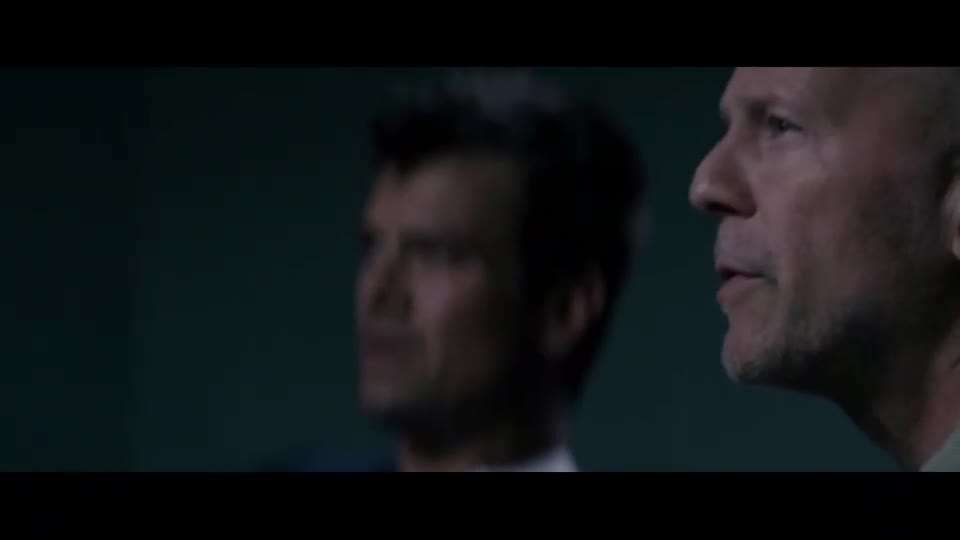 Nezahrávej si s ohněm (Josh Duhamel,Bruce Willis,50 Cent 2012 Akční Drama Krimi Thriller Bdrip 1080p ) Cz dabing mp4