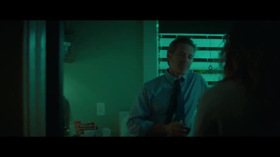 Podezřelý (Guy Pearce,Pierce Brosnan,Minnie Driver 2018 Thriller Bdrip 1080p ) Cz dabing mp4