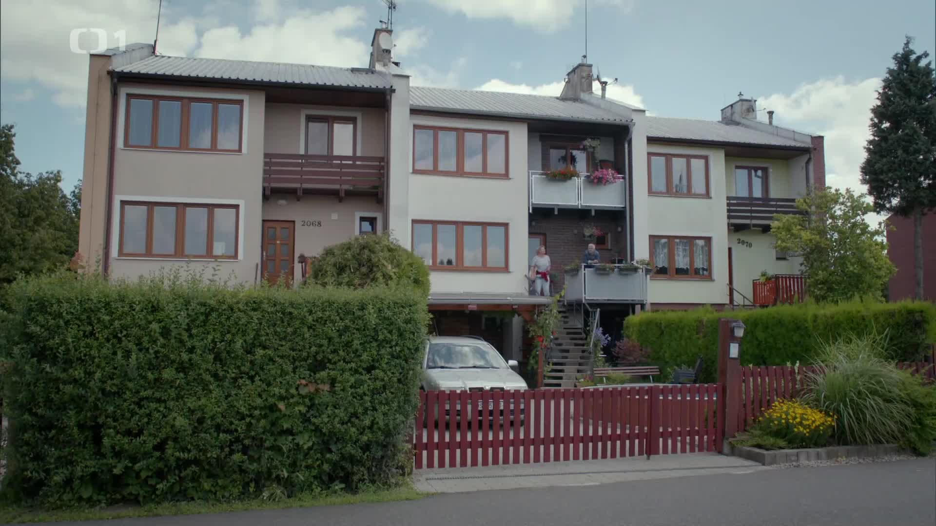 Trpaslík E01 Pondělí {2017} komedie 1080p mkv