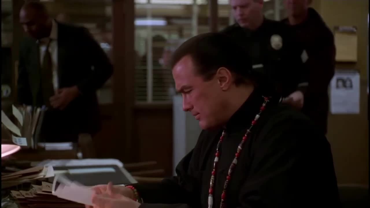 Glimmer Man Bleskový muž (Steven Seagal, Keenen Ivory Wayans 1996 Akční Krimi Mysteriózní Thriller 1080p ) Sk dabing avi