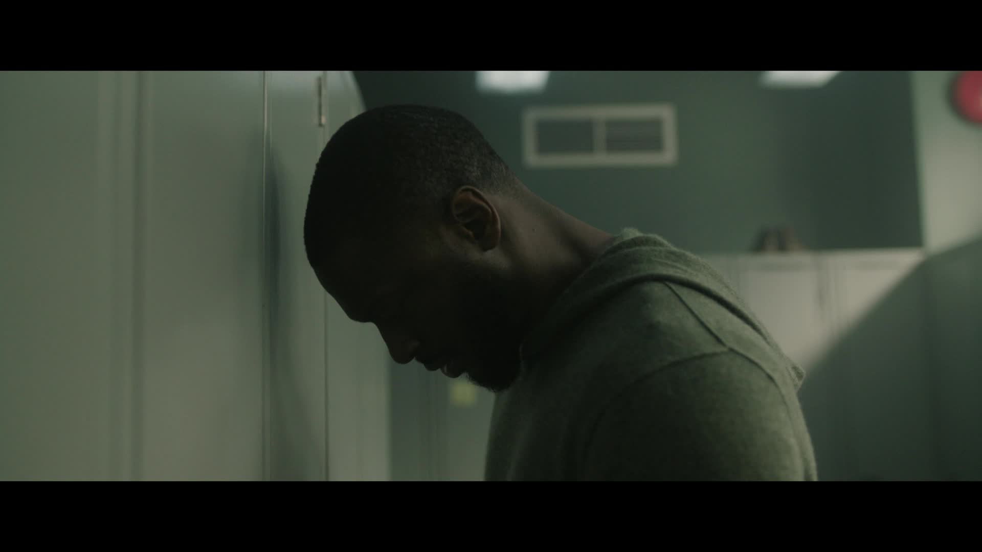 Cross S01E06 08 2024 CZ dab 1080p S plnou parádou mp4