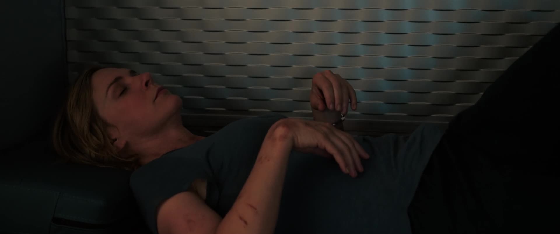 Pluribus 2025 S01E05 [ENG1080p] mp4