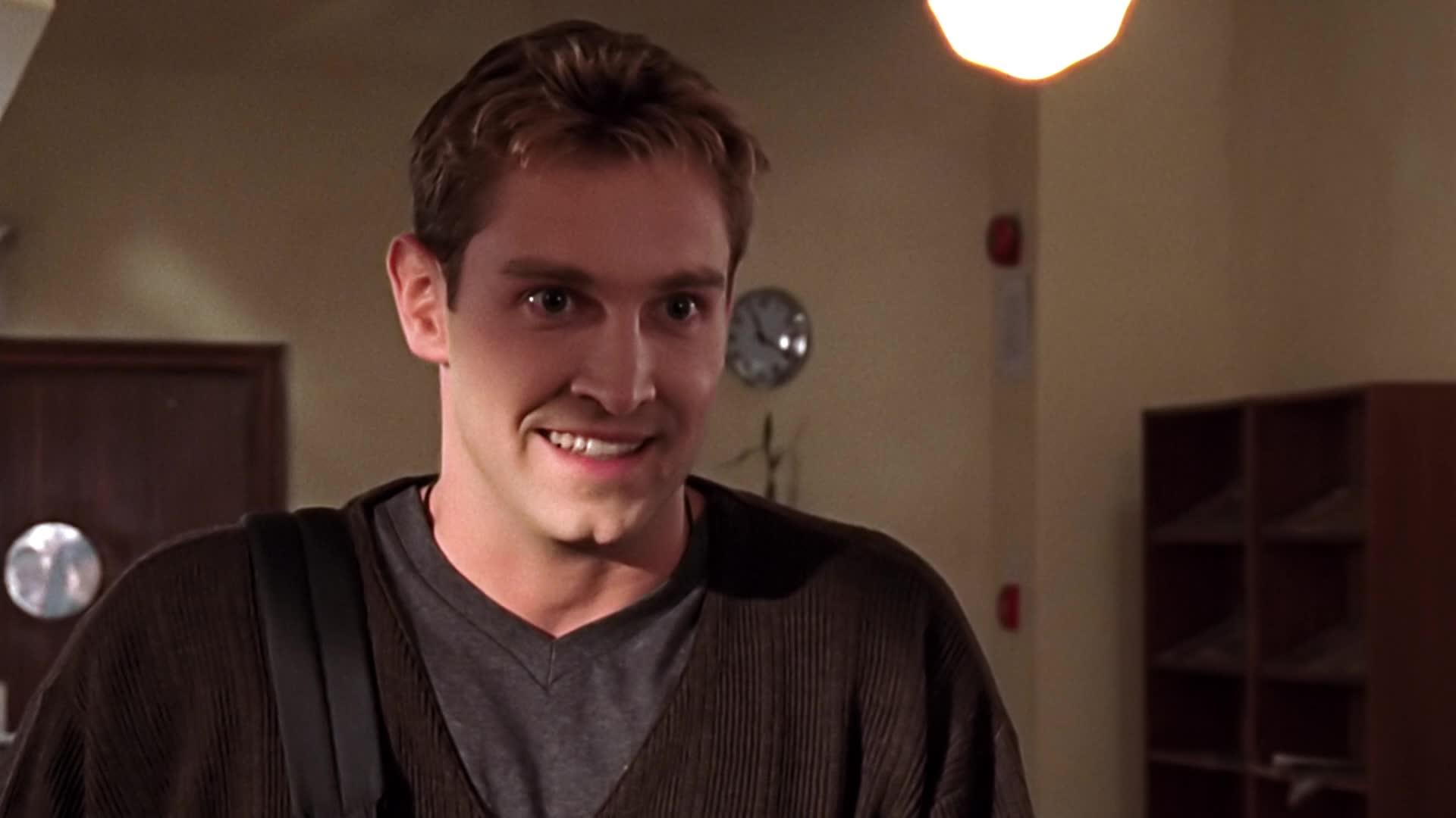 Buffy, přemožitelka upírů S01E05 12 1997 CZ dab 1080p Nikdy nezabíjej kluka na prvním rande mkv