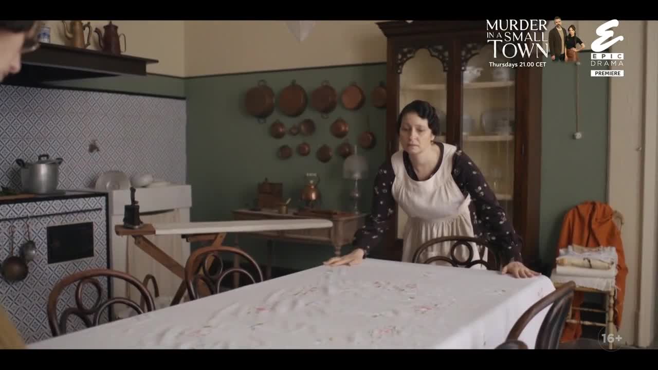 Komisař Ricciardi S03E01 04 2025 CZ dab 720p Vlastní rukou mp4