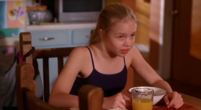 medium 02×21 Smrt má své zásady (Death Takes a Policy) avi