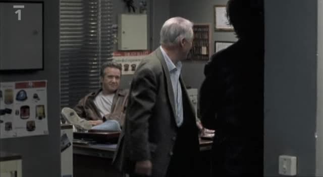 Komisař Moulin 05 10 Nábřeží stínů (1998) CZ avi