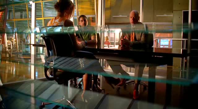 Kriminálka Miami 06x17 Hon na predátora avi