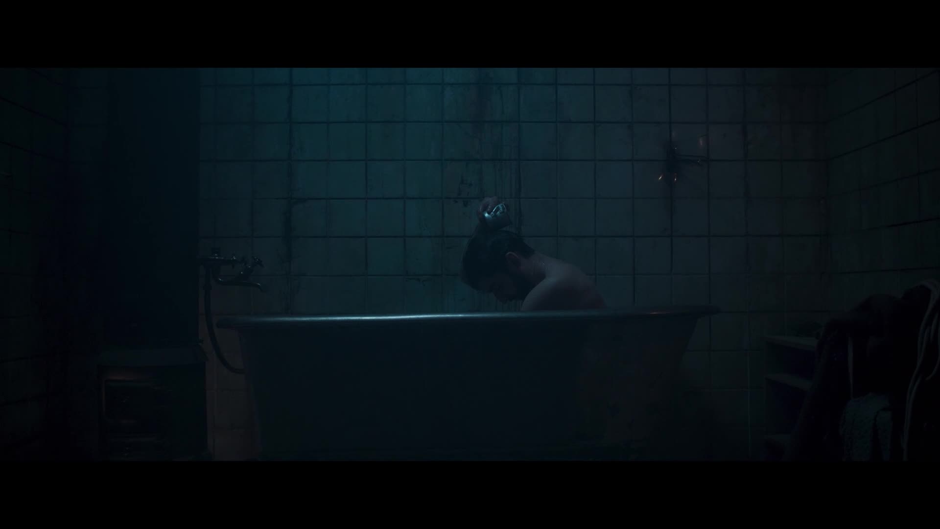 Pekelná díra {2022} horor AAC 5 1 1080p CZ dabing mkv