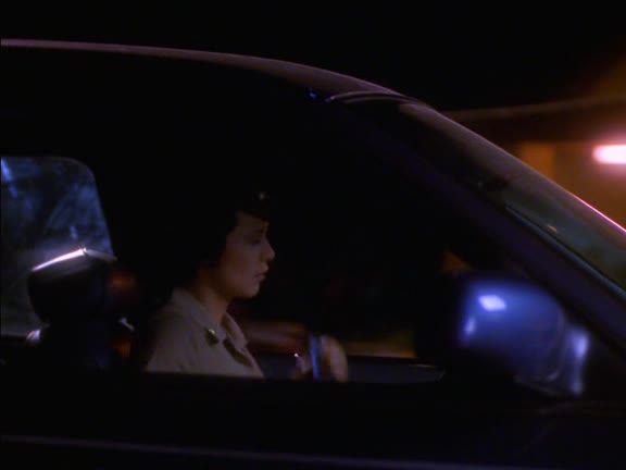 JAG 03x04 kissing scene líbací scéna.avi