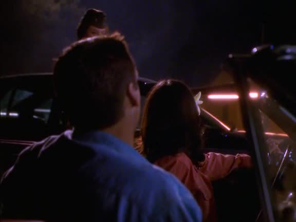 JAG 03x04 kissing scene líbací scéna.avi