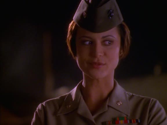 JAG 03x04 kissing scene líbací scéna.avi
