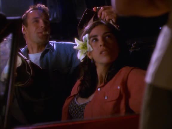 JAG 03x04 kissing scene líbací scéna.avi