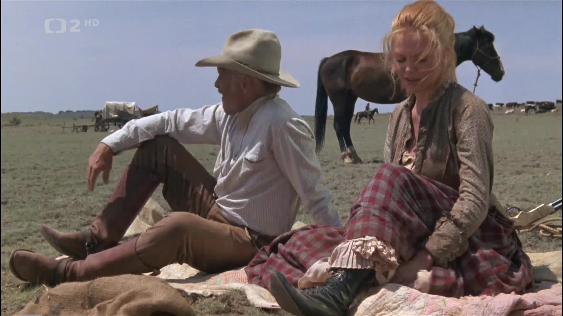Osamělá holubice 1080i HDTV western sestřih Gus (Robert Duvall) a Lorena (Diane Laneová).mkv