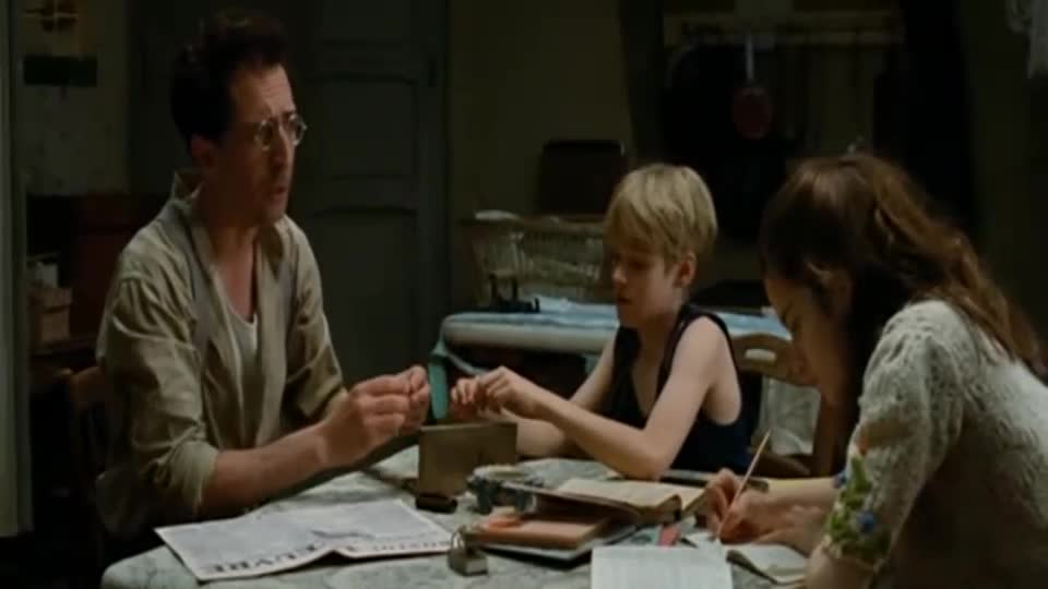 Zátah Odsun (Jean Reno,Mélanie Laurent,Gad Elmaleh 2010 Drama Historický Válečný Dvdrip ) Cz dabing mp4