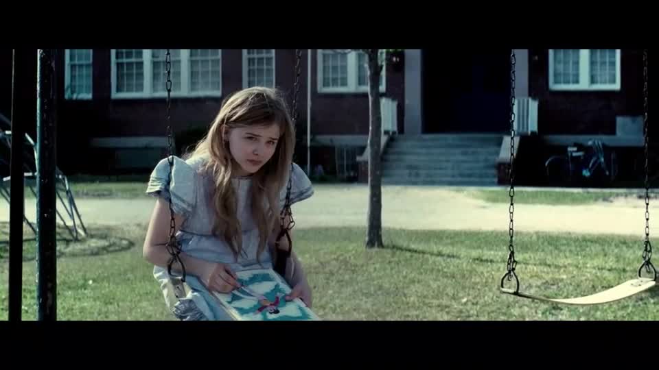 Fracek (Chloë Grace Moretz,Blake Lively,Eddie Redmayne 2011 Komedie Drama Road movie Bdrip 1080p ) Cz dabig mp4