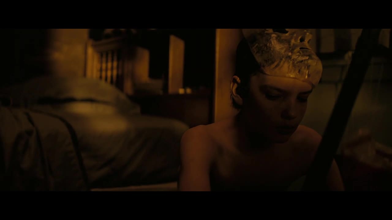 Ať vejde ten pravý (Kodi Smit McPhee,Chloë Grace Moretz,Elias Koteas 2010 Drama Horor Fantasy Mysteriózní Bdrip 1080p ) Cz dabing avi