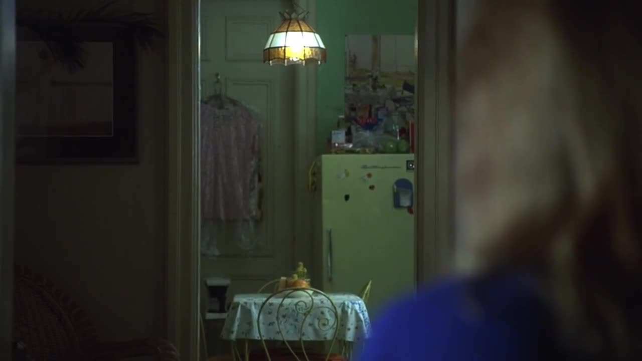 Miluji tě k smrti 1990 (Kevin Kline,Tracey Ullman,Joan Plowright 1990 Komedie Krimi Bdrip 1080p ) Cz dabing mkv