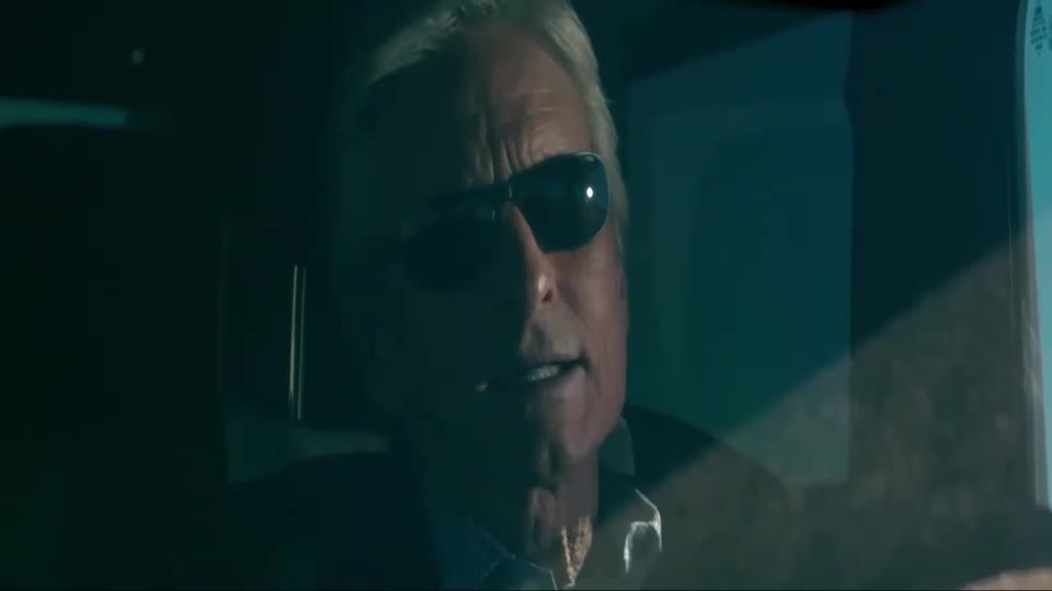 V hledáčku střelce (Michael Douglas,Jeremy Irvine,Hanna Mangan Lawrence 2014 Dobrodružný Thriller Bdrip 1080p ) Cz dabing mp4