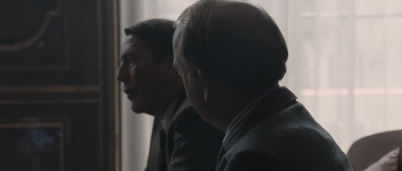 Jeden musí z kola ven (Gary Oldman,Colin Firth,Tom Hardy,Mark Strong 2011 Thriller Mysteriózní Drama Krimi Bdrip 1080p ) Cz dabing mkv