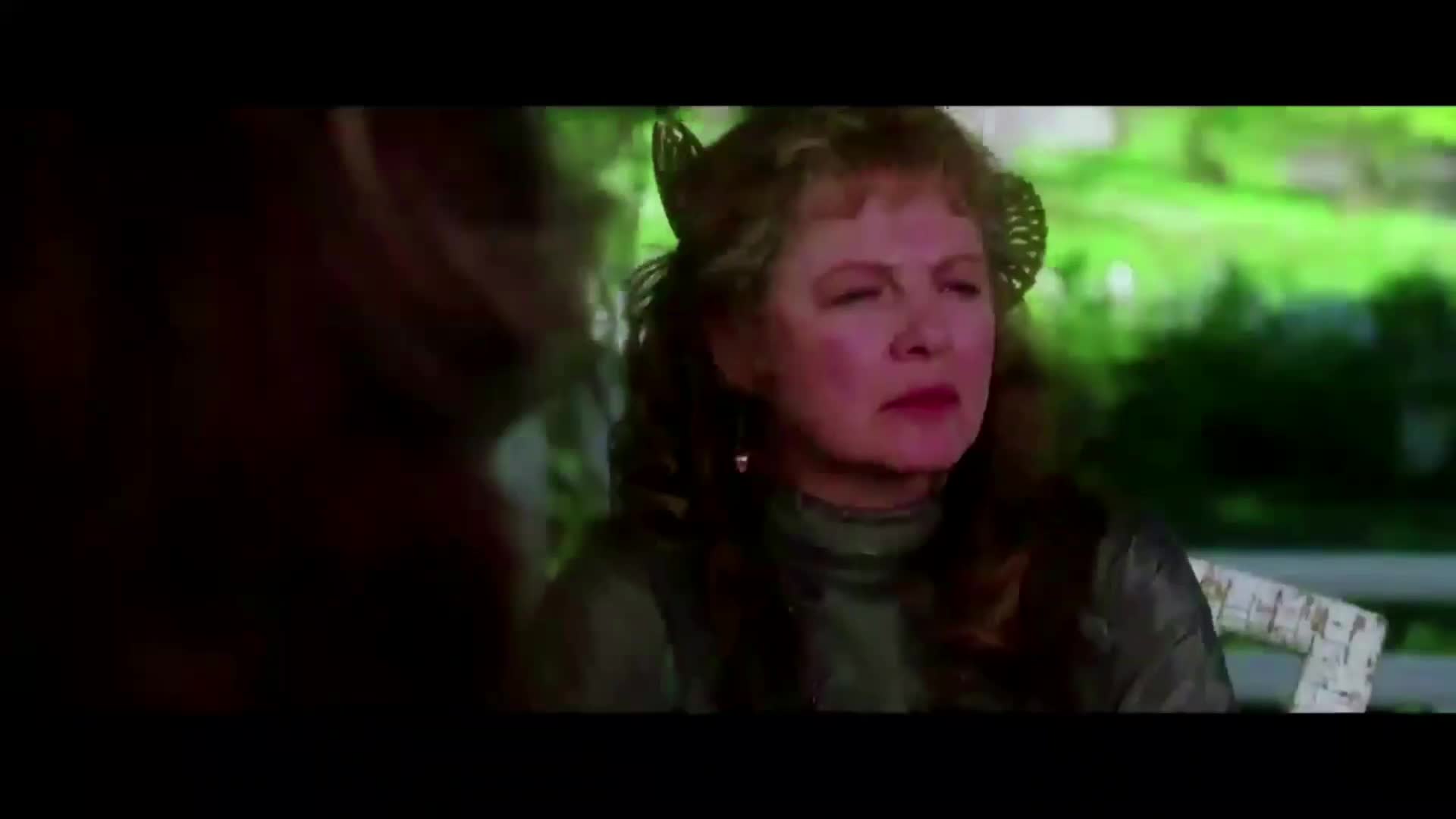 Magická posedlost (S Bullock,N Kidman,Stockard Channing 1998 Komedie Romantický Fantasy 1080p ) Sk dabing avi