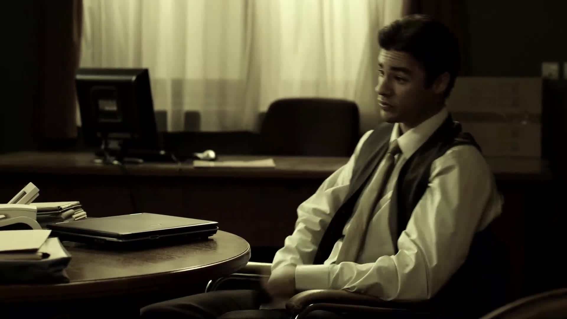 Nájemní zabijáci (Jean Claude Van Damme, Scott Adkins, Valentin Teodosiu 2011 Akční Thriller Drama Bdrip 1080p ) Sk dabing avi