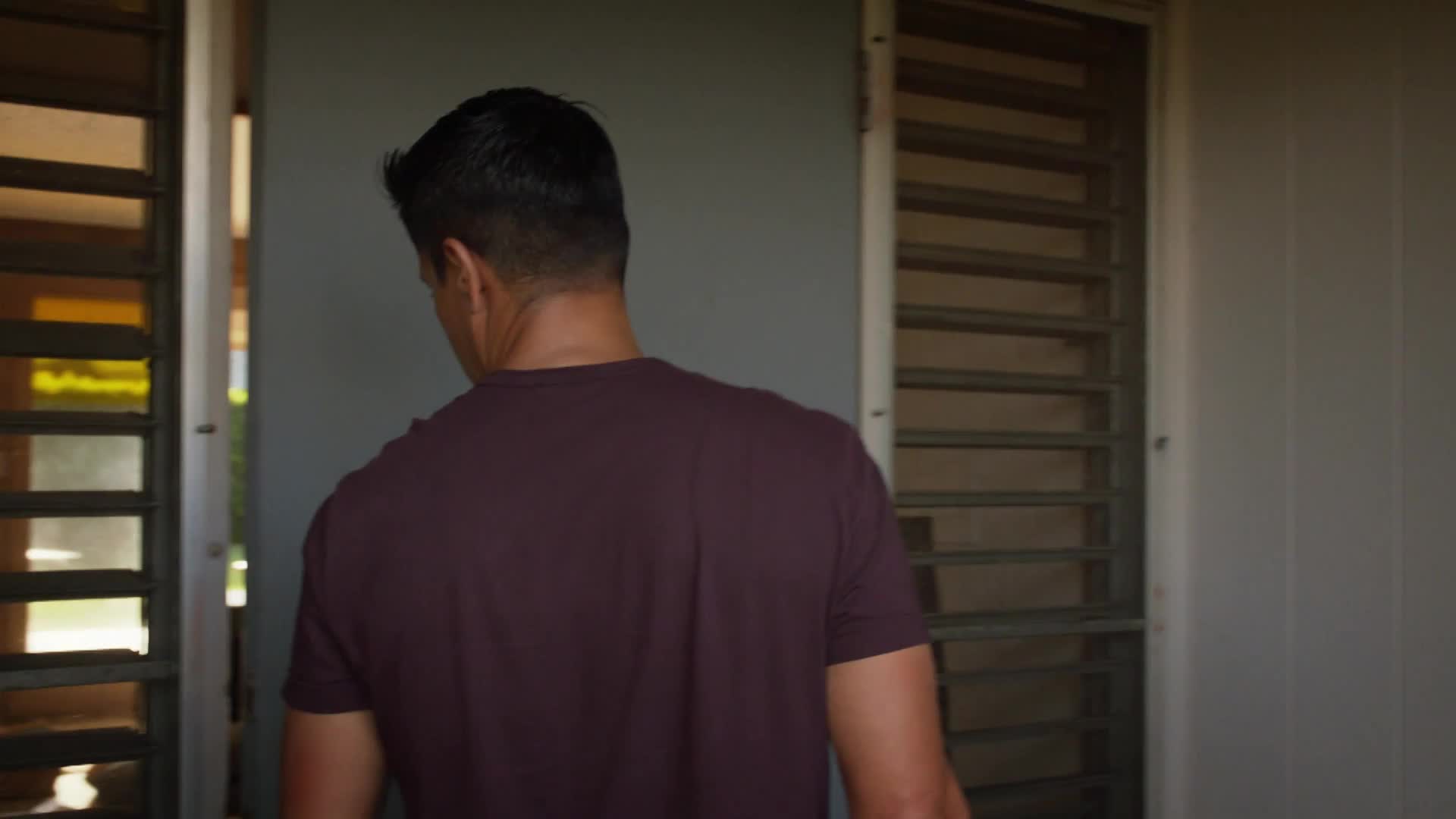 Magnum P I S05E15 20 2023 CZ dab 1080p Nalezení mkv