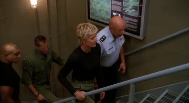 Stargate SG1 6x14 Kourova clona avi