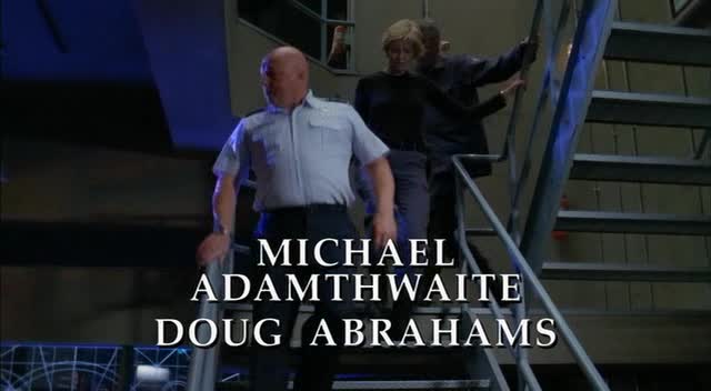 Stargate SG 1 7x02 Navrat domu avi