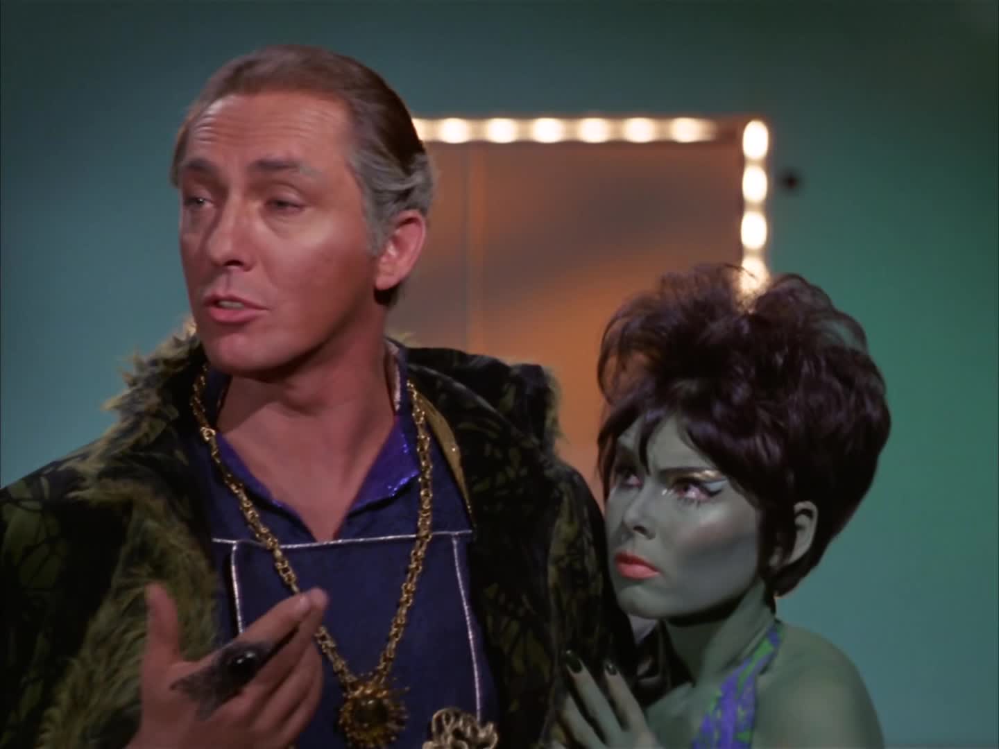 Startrek The Original Series S3E16 Koho chtějí bohové zničit Cz En (Whom Gods Destroy Cz En tit) mkv