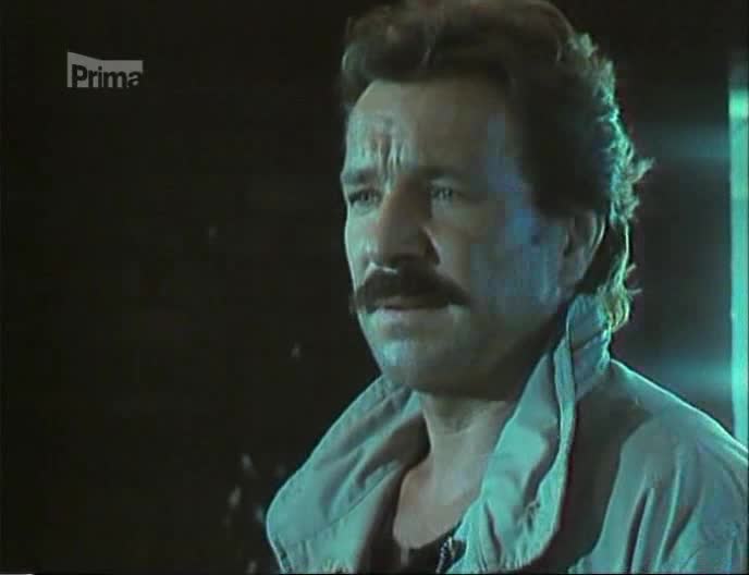 205 Místo činu Schimanski 1987 Zlomené květy Tatort avi