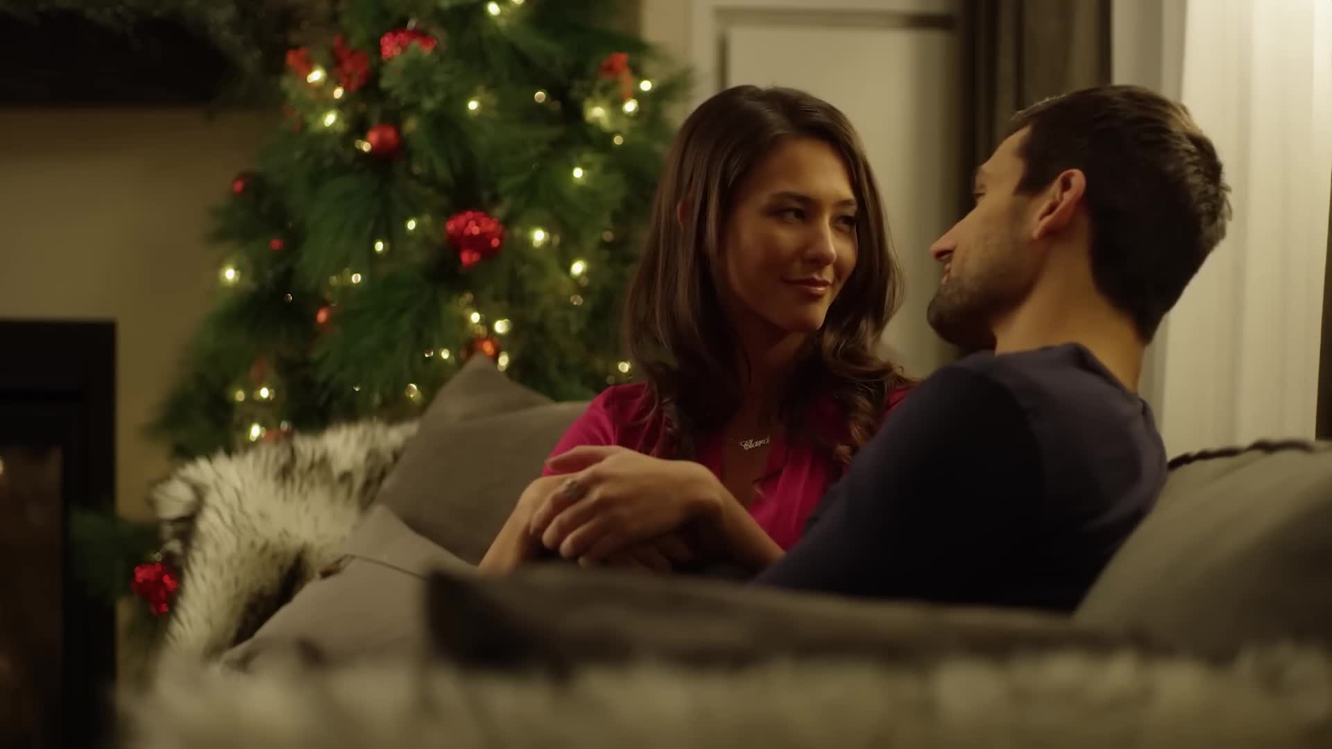 Láska pod vrcholky hor (2018) romantický sestřih Shane (Scott Cavalheiro) a Clara (Kaitlyn Leeb).mp4