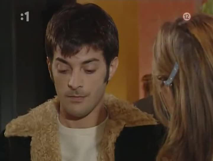 Žena na úteku Kachorra SK 999 Bruno (Pablo Rago) Mercedes Mecha Green (Betina O'Connell).avi