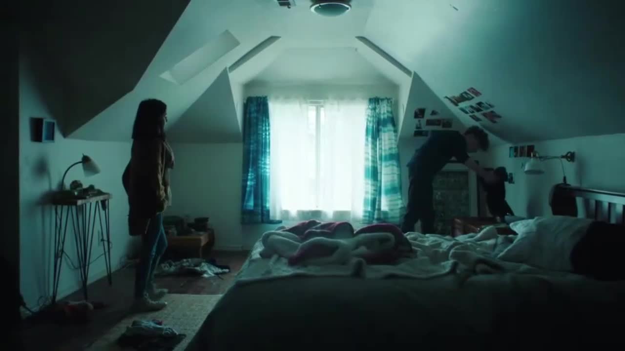 První láska (Anjini Taneja Azhar,Quinn Liebling,Ayla Carda 2020 Drama Romantický Bdrip 1080p ) Cz dabing+cz title mp4