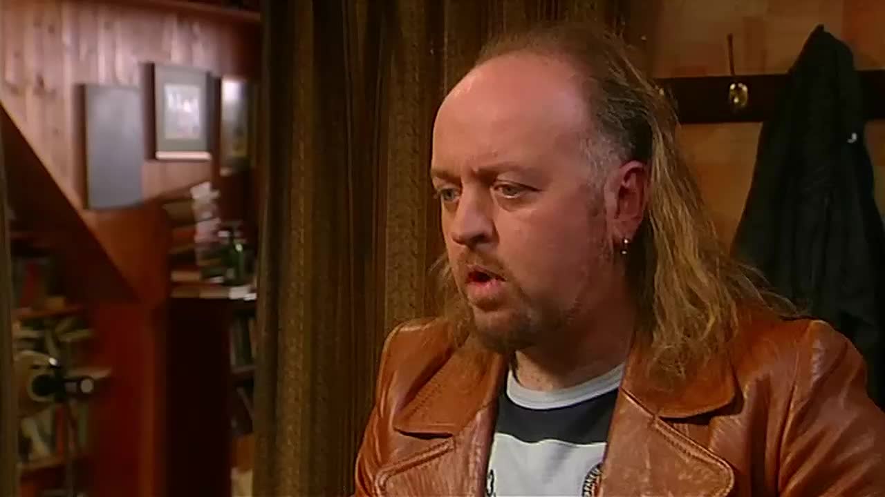 Černá kniha Black Books S03E04 Malá sázka (2004) komedie czdab mp4