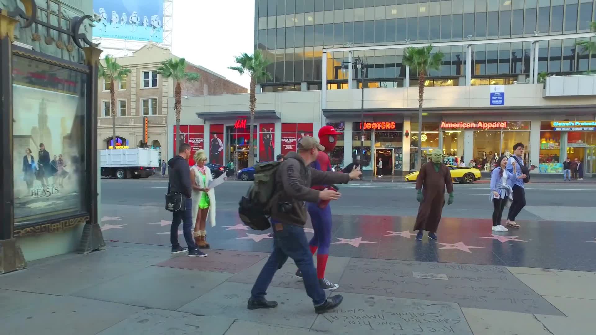 Walking around Hollywood Boulevard in Los Angeles, California 【4K】 YouTube (1080p) mp4