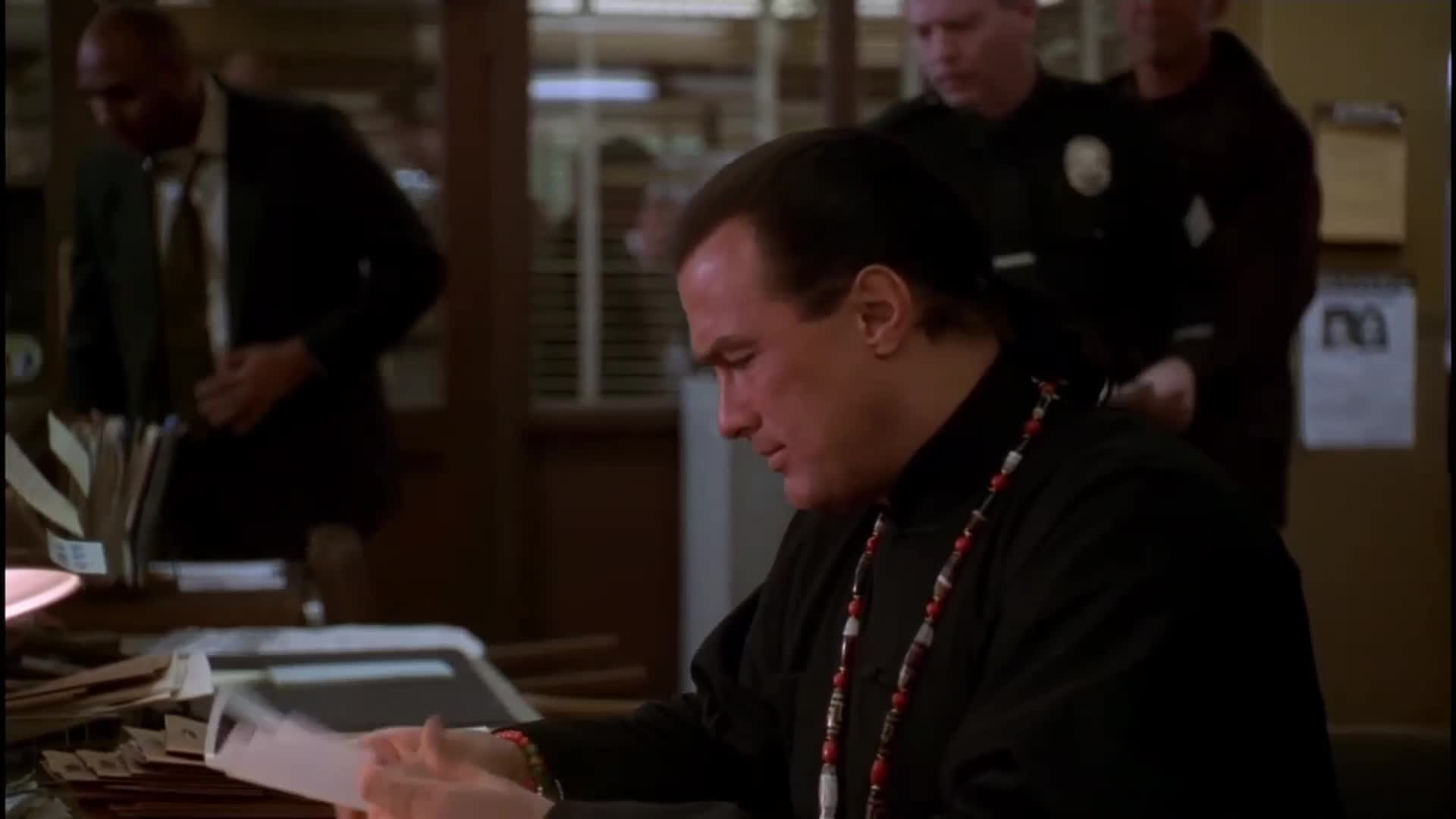 Glimmer Man Bleskový muž (Steven Seagal, Keenen Ivory Wayans 1996 Akční Krimi Mysteriózní Thriller 1080p ) Sk dabing mkv
