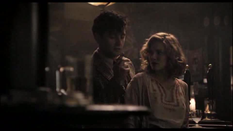 Na hraně lásky (Keira Knightley,Cillian Murphy,Sienna Miller 2008 Drama Romantický Válečný Životopisný 1080p ) Cz dabing avi