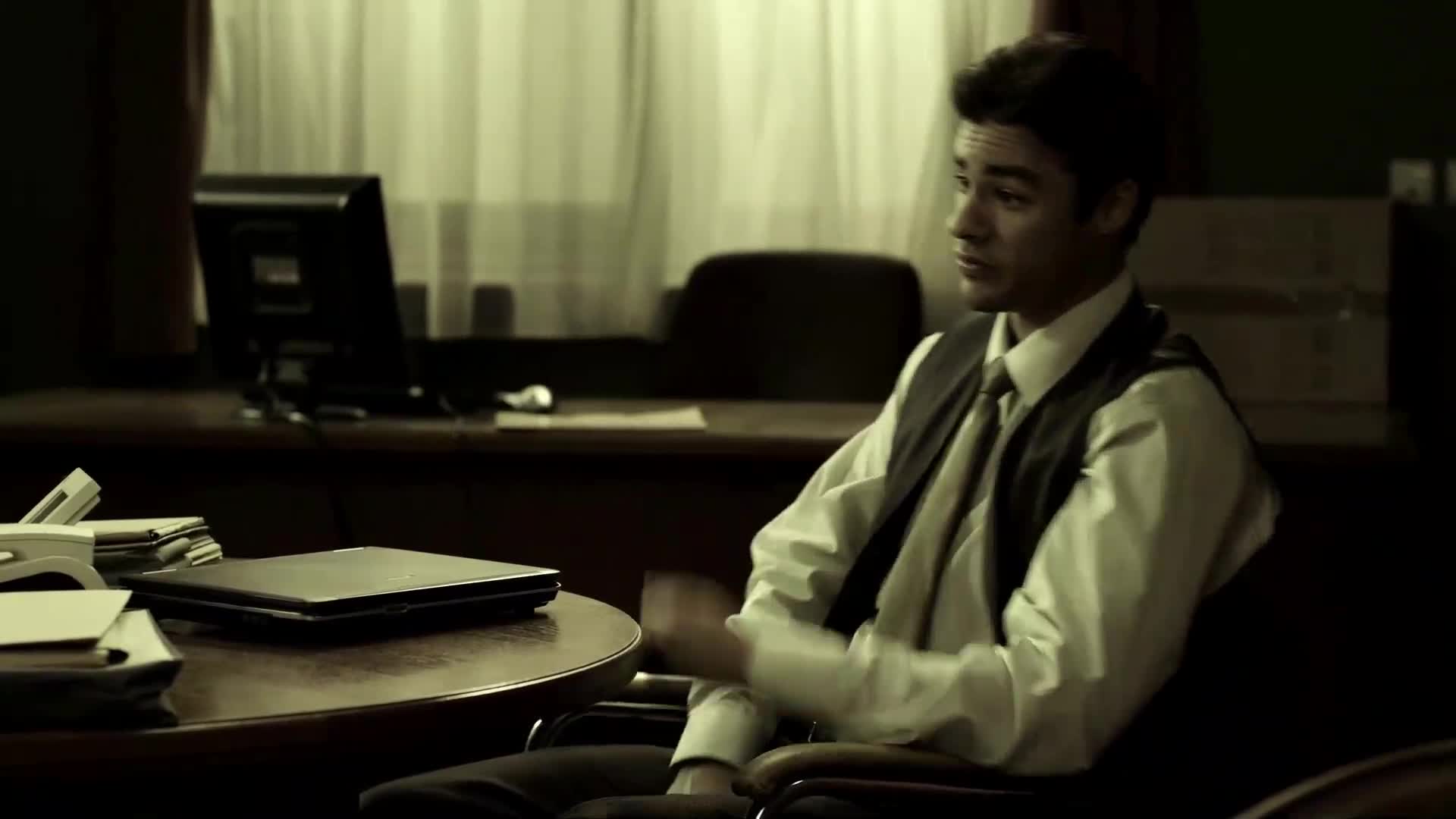 Elitní zabijáci (Jason Statham,Clive Owen,Robert De Niro 2011 Akční Krimi Thriller Drama 1080p ) Sk dabing avi