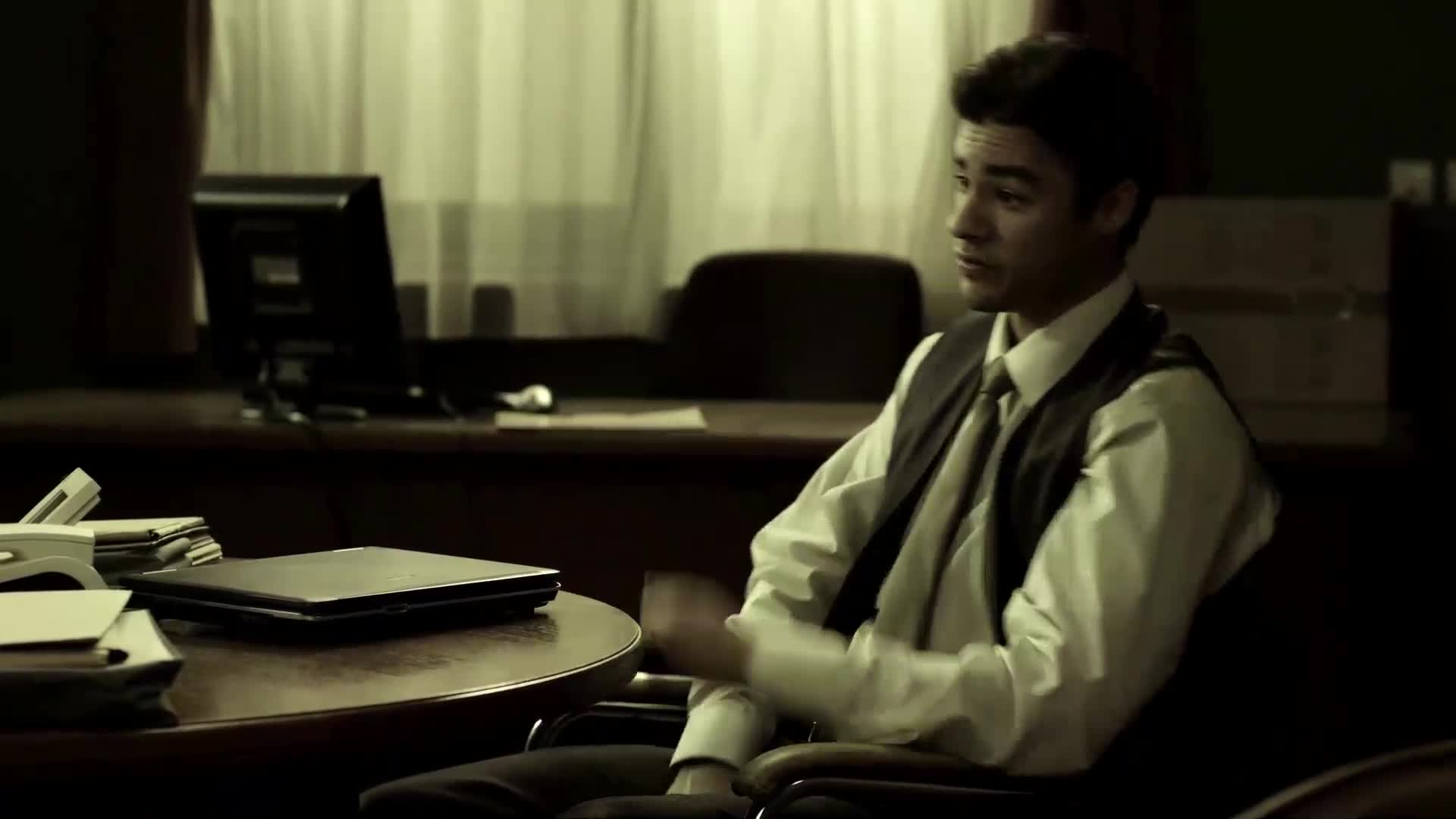 Elitní zabijáci (Jason Statham,Clive Owen,Robert De Niro 2011 Akční Krimi Thriller Drama 1080p ) Sk dabing avi