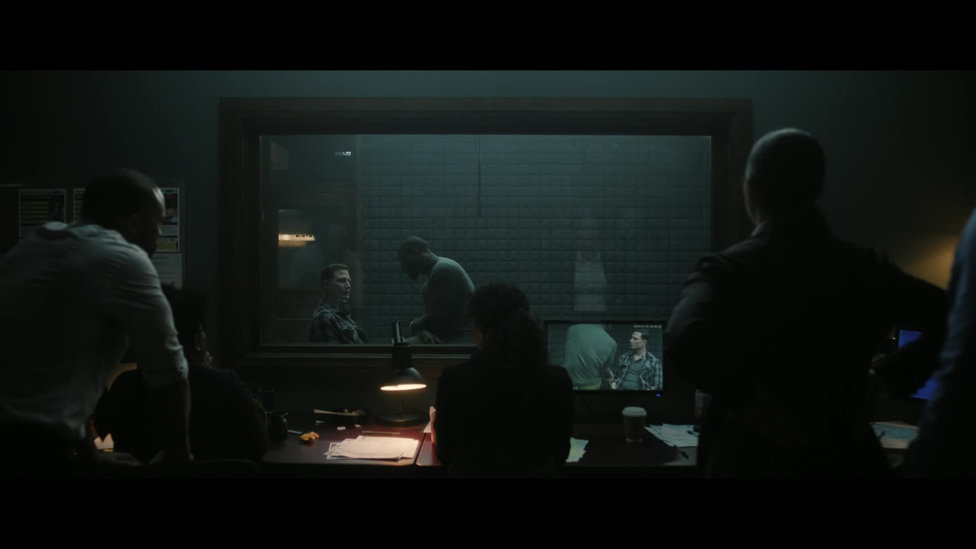 Cross S01E01 08 2024 CZ dab 1080p Hrdinský komplex mp4