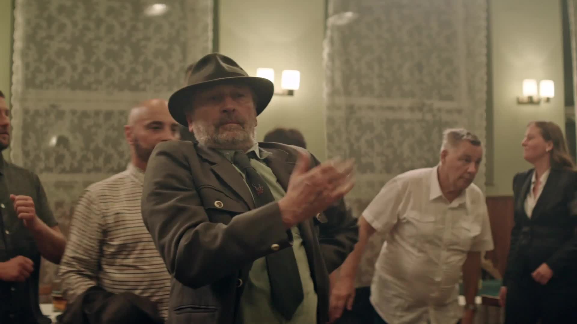 Revír S00E03 04 2023 CZ dab 1080p Revír Papaláši chtějí ukrást myslivcům půdu Český seriál si střílí z „buranů“ i měšťáků mp4