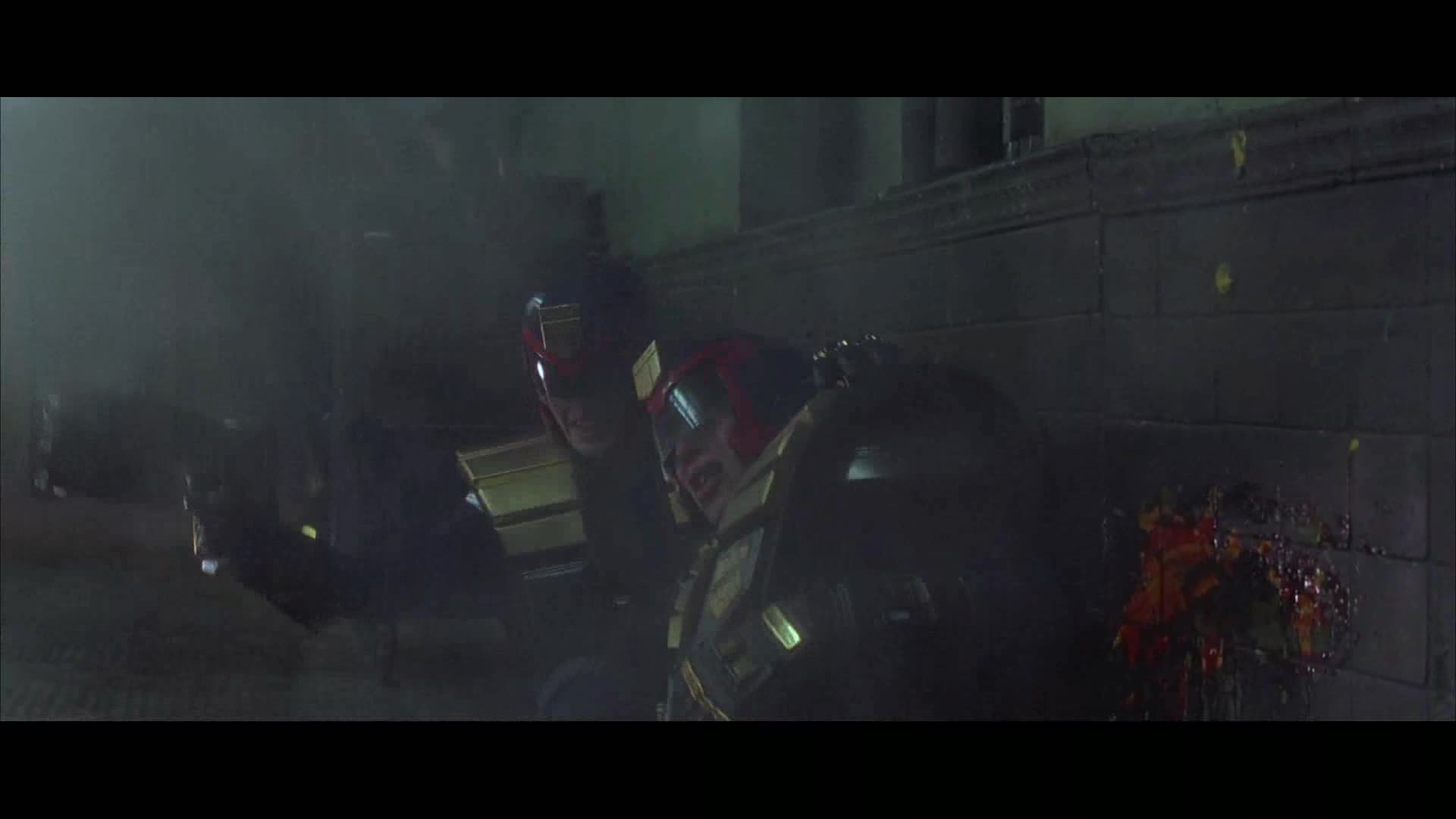 Soudce Dredd 1995 CZ dab 1080p avi