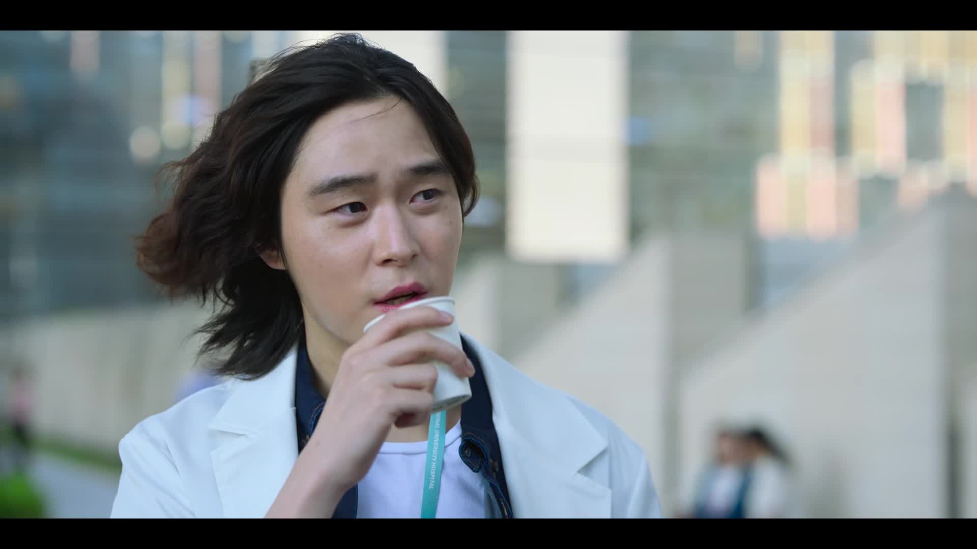 Hrdinové z úrazovky S01E07 SOS z Jižního Súdánu (2025) drama cztit mkv