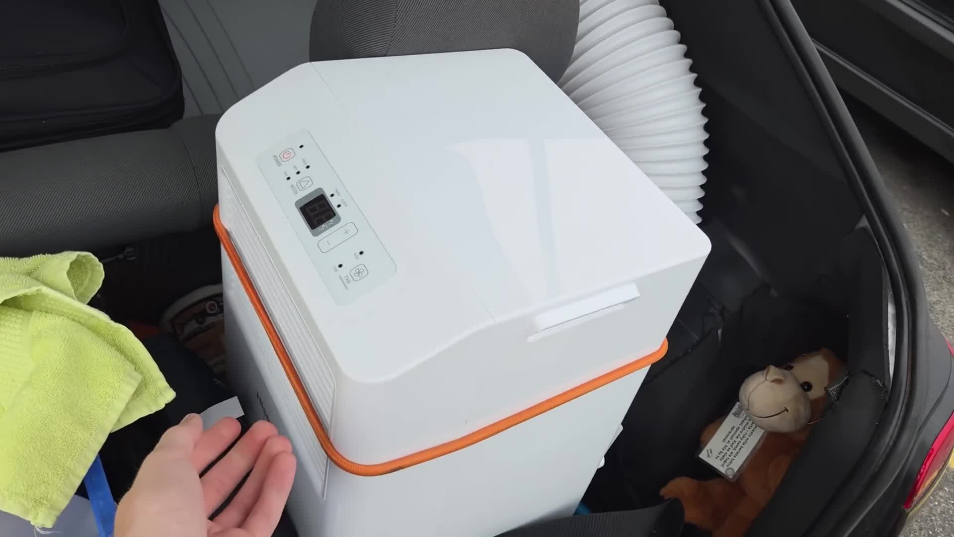 Nadoraz DEATH VALLEY S02E04 30 2025 SK dab 1080p S Feldou po najstrmšej uličke v Amerike + montujeme centrálu mp4