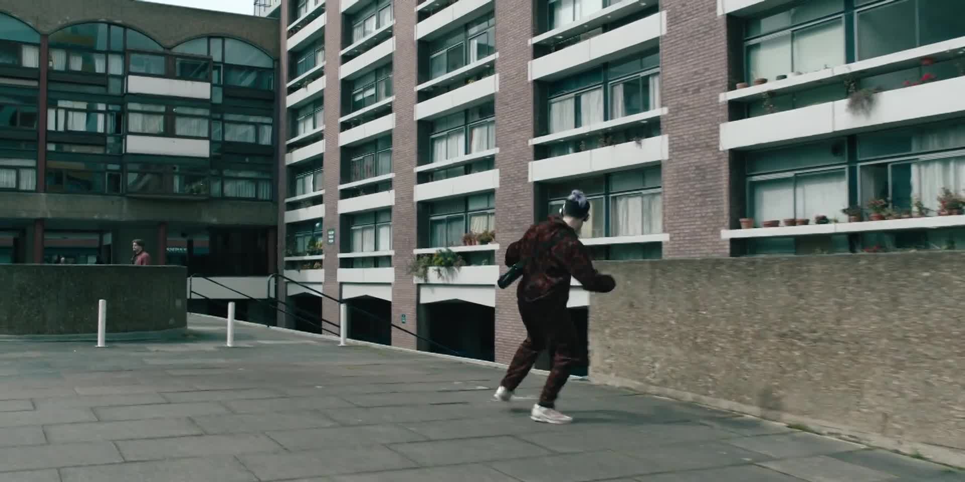 Slow Horses S05E01 Nepovedené rande (2025) krimi thriller cztit mp4