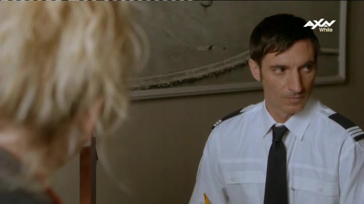 Policajtka Barbie 03x06 Špinaké prádlo se pere doma avi