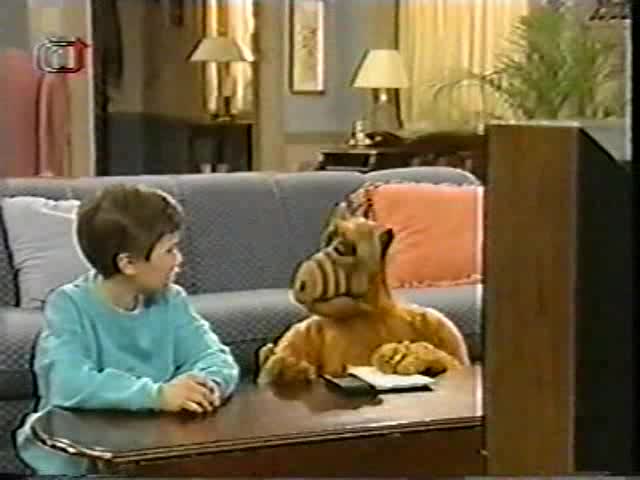 Alf S03e26 Už je to tady avi