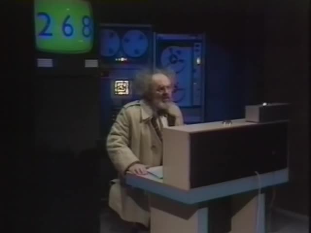 Doctor Who 12x04 Robot Part 4 cz tit mp4