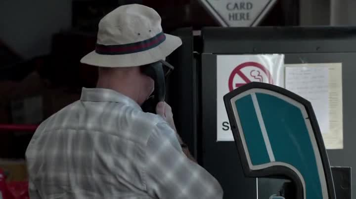 Mentalista S06E08 Rudý John 2013 CZ avi